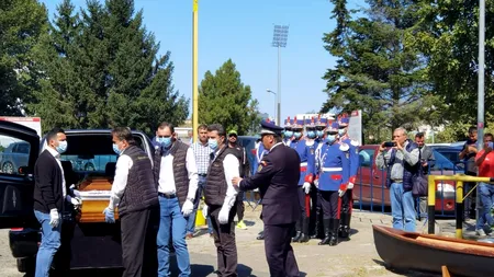 UPDATE. Ivan Patzaichin va fi înmormântat cu onoruri militare. Trupul fostului sportiv a fost depus la Clubul Sportiv Dinamo | VIDEO, GALERIE FOTO