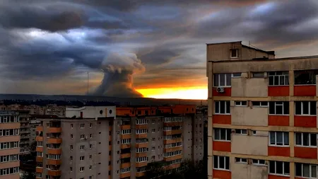 Imagini fabuloase! Un „nor OZN”, vizibil pe cerul orașului Cluj-Napoca / Explicația specialiștilor în meteorologie
