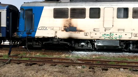 Locomotiva unui tren de călători a izbucnit în FLĂCĂRI, în zona Grădinari. Șase pasageri au avut nevoie de îngrijiri medicale