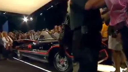Cu cât s-a vândut prima mașină a lui Batman. VIDEO
