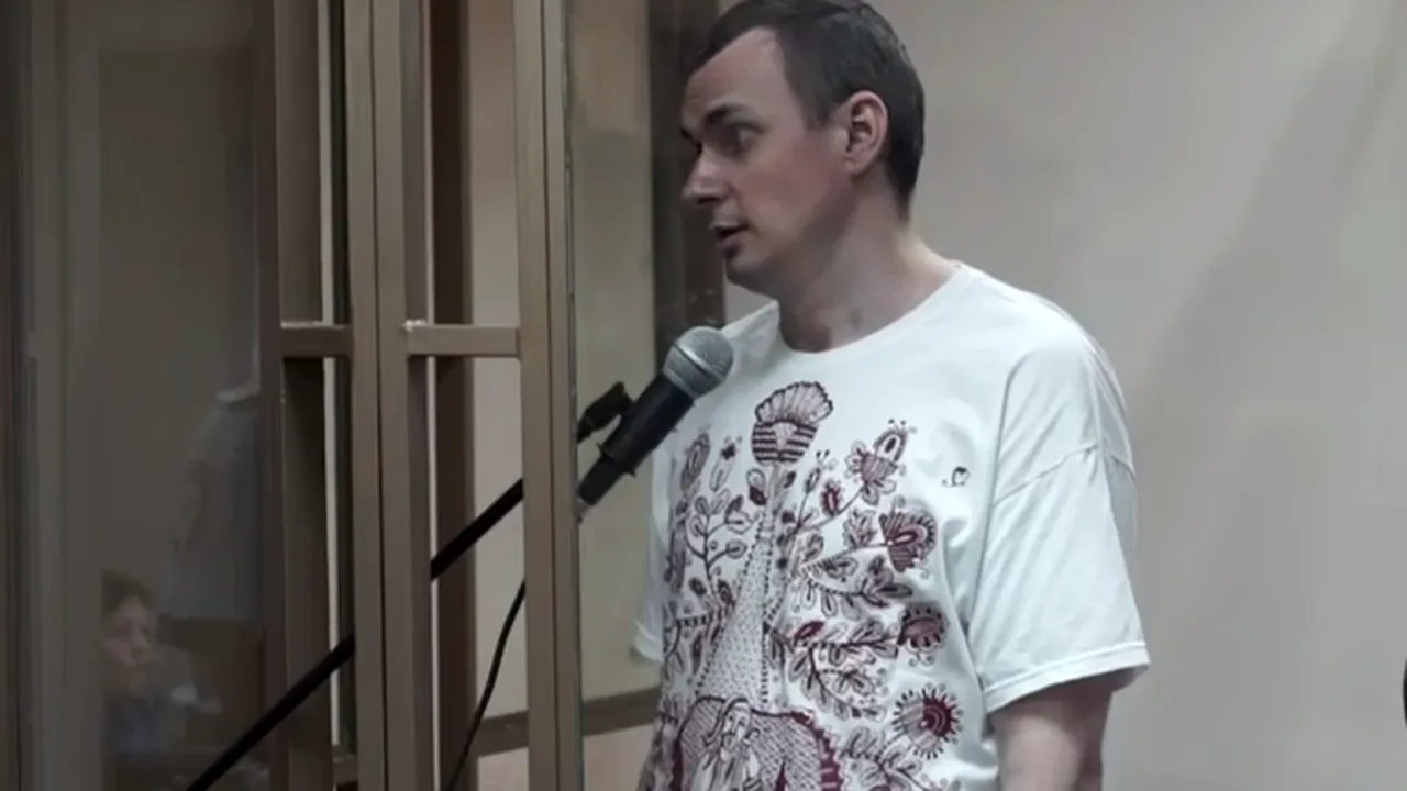 Regizorul ucrainean Oleg Sentsov, condamnat la 20 de ani de închisoare pentru 