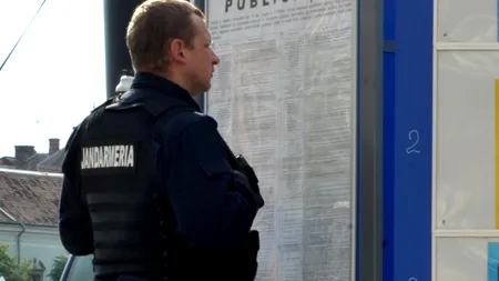 Prefectul de Suceava cere primarilor să protejeze de intemperii panourile de afișaj electoral