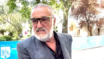 Becali, la funeraliile lui Iliescu: „Eu am venit la un om care a murit că și așa Raiul nu-l vede/ O dată am dat mâna cu el”