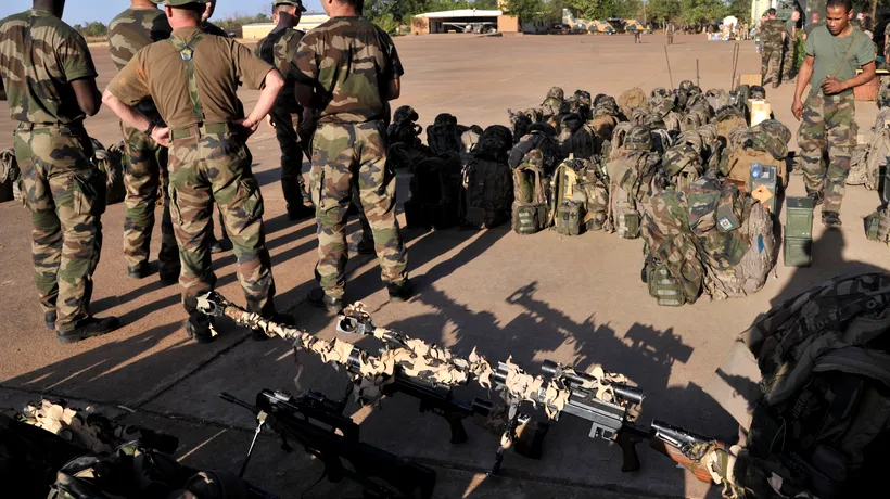 Franța trimite tot mai mulți soldați în Mali. Pentru moment, avem 750 de oameni, dar numărul va crește