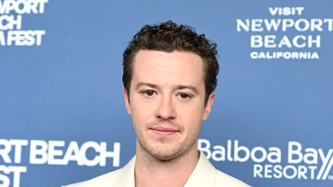 Joseph Quinn, vedeta „Stranger Things”, va juca în „A Quiet Place: Day One” alături de Lupita Nyong’o