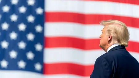 Un bilețel și o șoaptă la urechea lui Trump. Așa a început povestea acordului Israel-Hamas. Președintele SUA, tot mai aproape de premiul Nobel