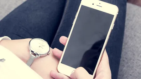 Descoperirea pe care a făcut-o o femeie după moartea soțului: „Am reușit să-i deblochez telefonul. Am fost total șocată