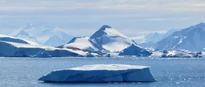 Gaură de mărimea unui stat cât Elveția descoperită în Antarctica. Se formează în același loc de 50 de ani