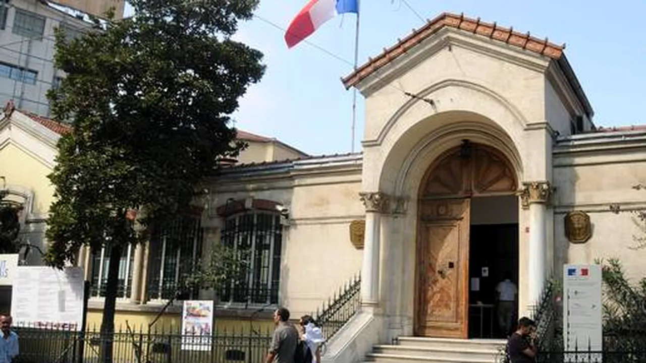 Ambasada Franței de la Istanbul, închisă