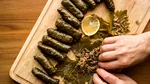 Cum să pregătești Dolmades, cele mai gustoase sarmale grecești. Ingredientele simple care oferă un gust autentic