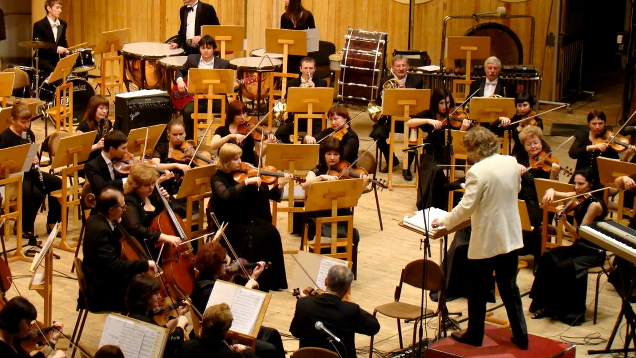 Filarmonica din Sibiu, prima din țară în care „publicul se întoarce în sală”, prin Zoom