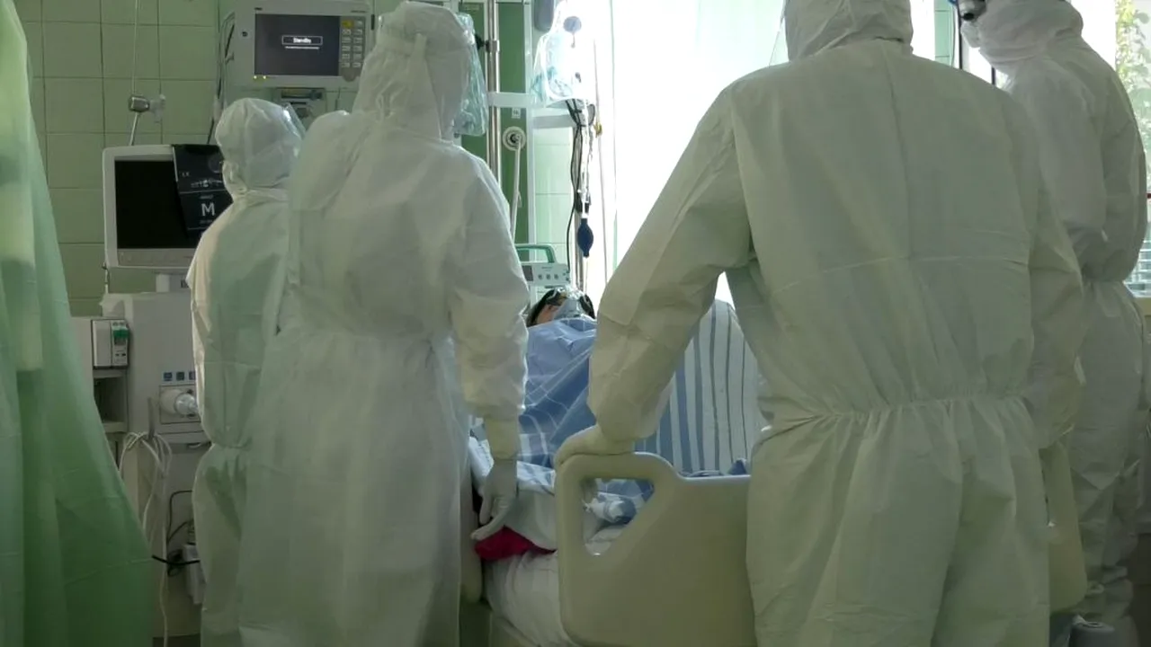 Testat pozitiv cu COVID, un tânăr de 29 de ani s-a sinucis în baia spitalului. Descoperirea făcută de medici, imediat după moartea bărbatului