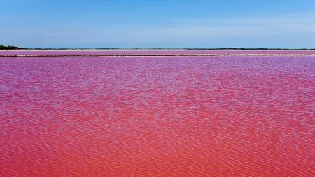 GALERIE FOTO: Cel mai spectaculos lac din lume