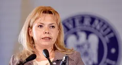 Anca Dragu a aterizat de urgență la București / SURSE: Urmează să se vadă cu președintele Nicușor Dan