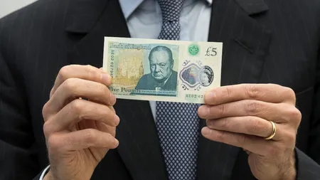 Noi probleme pentru Marea Britanie: Lira sterlină se prăbușește în așteptarea Brexit-ului