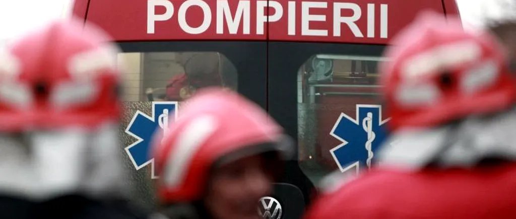 Trei persoane au fost rănite, după ce microbuzul în care se aflau s-a răsturnat, în Giurgiu