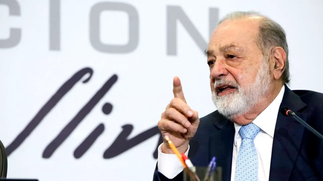 Un tweet al lui Elon Musk l-a scandalizat pe miliardarul mexican Carlos Slim. Afaceristul anulează colaborarea cu STARLINK