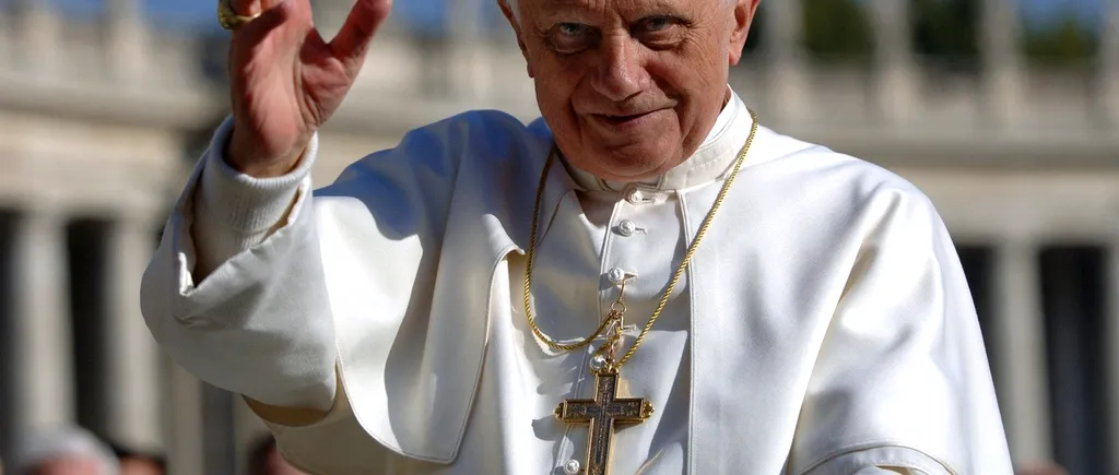 Papa Benedict al XVI-lea a murit. Fostul Suveran Pontif avea 95 de ani