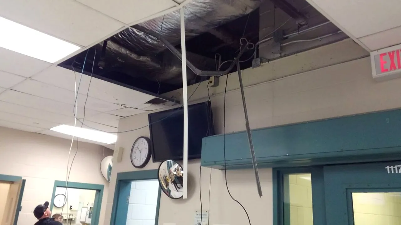 Evadare de CASCADORII RÂSULUI! Un deținut a încercat să scape din închisoare, dar a ajuns în mâinile GARDIENILOR