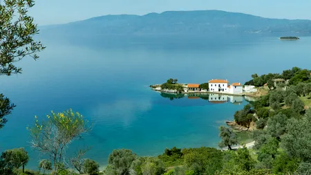 De ce este bine să locuiești lângă apă