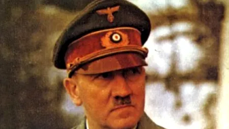FOTO. Cartea poștală scrisă de Hitler pe care 
