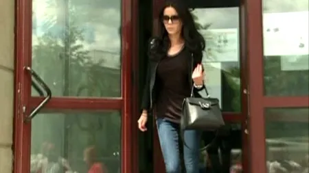 Soția fostului șef de cabinet al lui Blejnar a furnizat prostituate pentru oamenii de afaceri care veneau în România la vânătoare