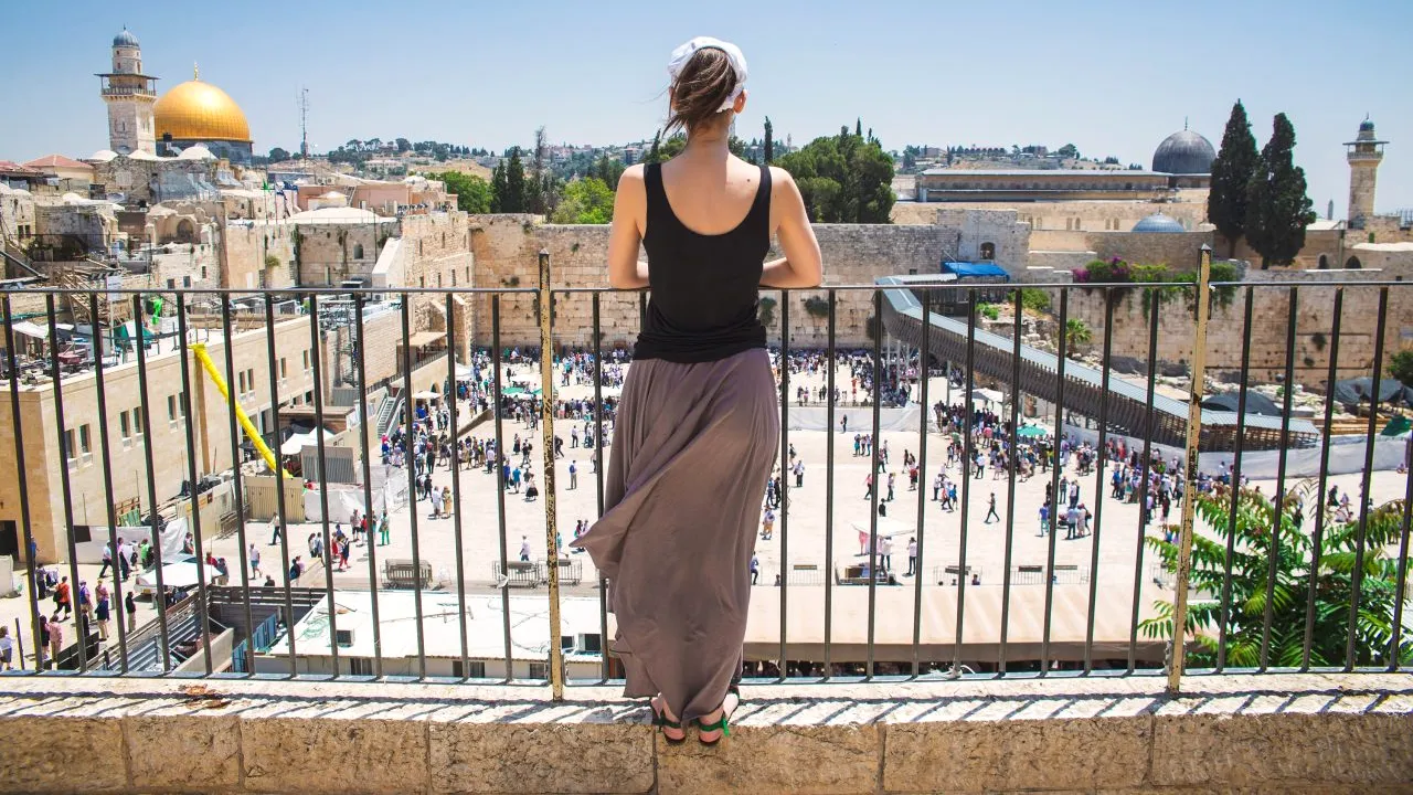 Românii vaccinați își vor putea face vacanțele în Israel, începând cu 23 mai