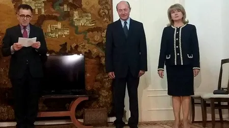 Traian Băsescu și soția sa, cetățeni moldoveni cu acte în regulă