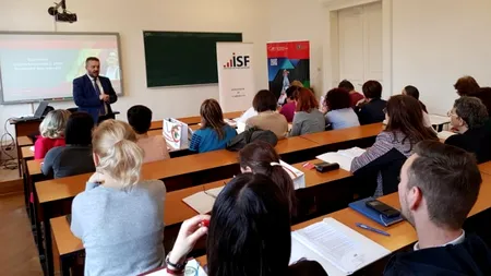 Educație financiară. ASF și ISF premiază profesorii care îi învăță pe elevi cum să fie consumatori avizați
