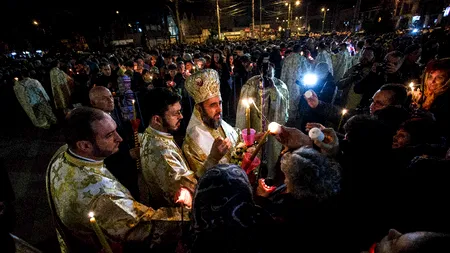 Pompierii schimbă regulile în biserici 