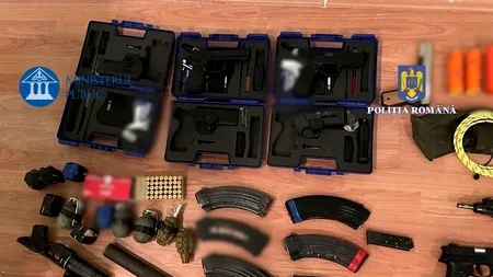 Arme de asalt găsite acasă la mercenarul Horațiu Potra, într-o cameră secretă
