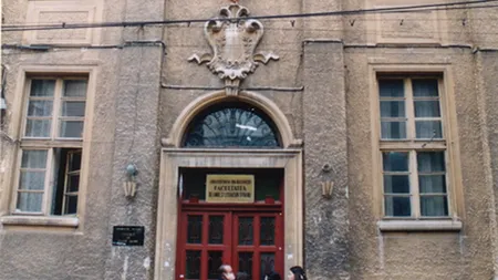 Studenți ai Facultății de Limbi Străine, în grevă japoneză din cauza frigului din sălile de curs