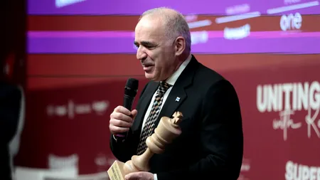 Rusia ar fi plănuit să-l ucidă pe marele sahist Garri Kasparov, în această vară. Fostul campion mondial a fost plasat sub protecție specială în SUA. Ce detalii au ieșit la iveală despre planul de asasinat