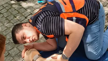 EXCLUSIV GÂNDUL.RO. Există un erou printre noi! Povestea bărbatului care a salvat o fetiță în față la AFI Cotroceni. Copila suferise un șoc anafilactic!