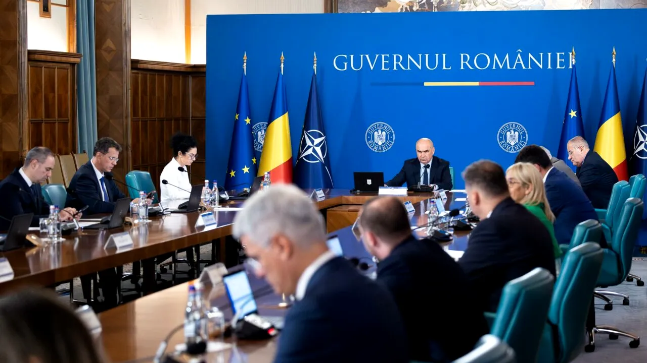 În plină reformă, Guvernul inventează o a treia FUNCȚIE de secretar general adjunct! Ca să fie toată lumea mulțumită!