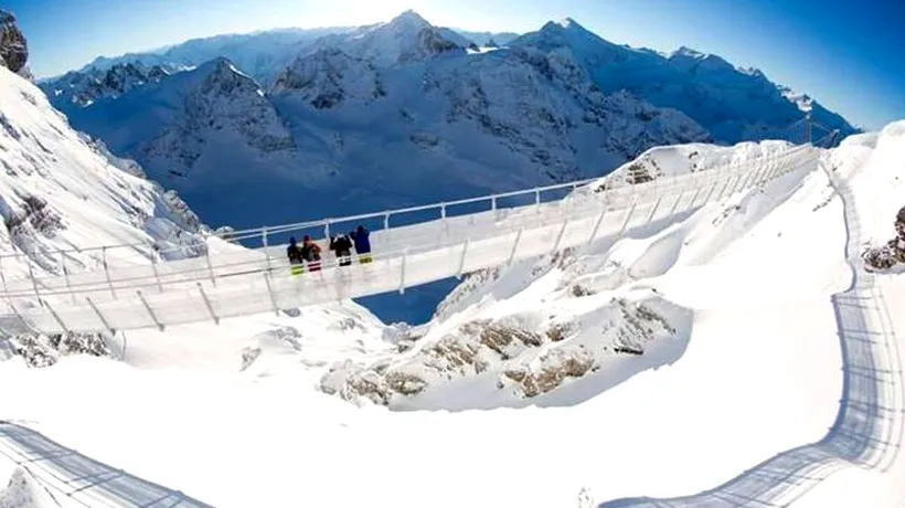 Elvețienii au construit un pod suspendat la o altitudine de 3.000 de metri