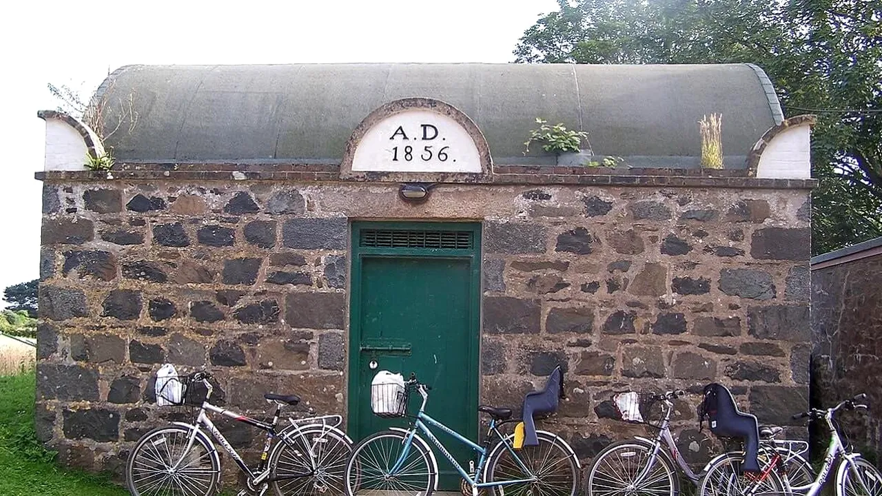 Cea mai mică închisoare din lume. Unde se află și ce dimensiune are