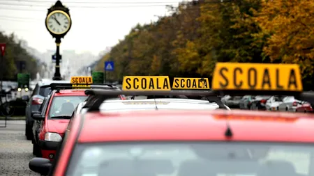 Țeapă la școala de șoferi. Cursanții au rămas și fără bani, și fără permis