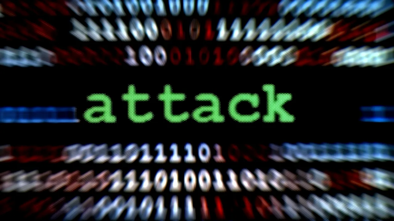 Un nou virus informatic, lansat de hackeri. Cum sunt spionate femeile 