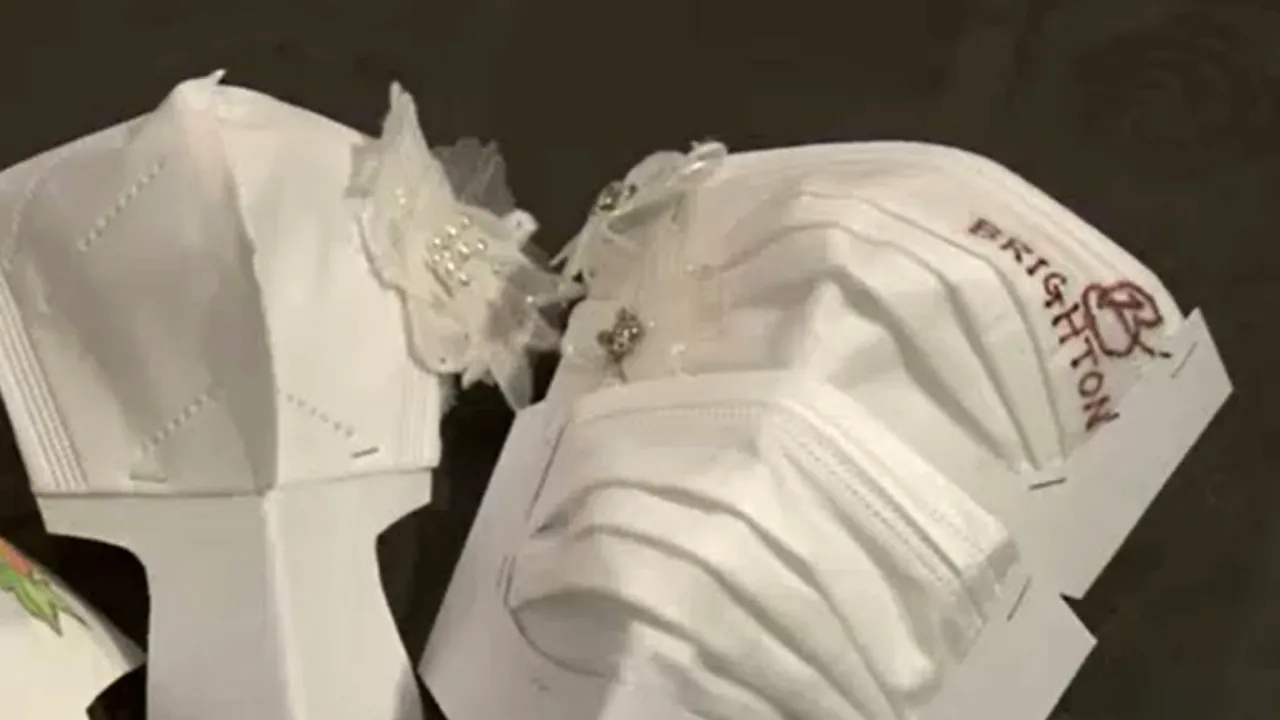 Soluția pentru deschiderea restaurantelor vine din Japonia: Măștile de mână - FOTO/VIDEO