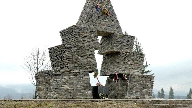 Budapesta denunță vandalizarea repetată îngrozitoare a unui monument unguresc în Ucraina