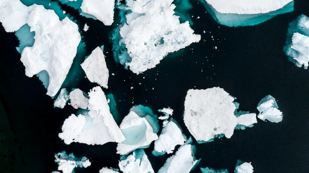 Cel mai mare aisberg din lume s-a desprins din Antarctica. Are 170 de kilometri lungime şi 25 de kilometri lăţime