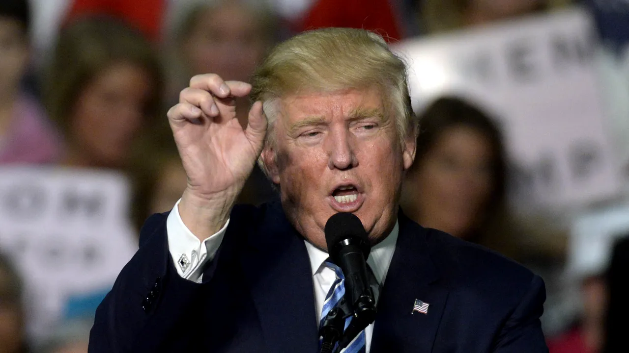 Pe cine a insultat Trump de când și-a anunțat candidatura. Lista cu sute de nume, făcută publică