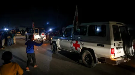 VIDEO | Grupul Hamas a eliberat 13 ostatici israelieni, zece thailandezi și un filipinez / Israelul a transferat 39 de palestinieni în Fâșia Gaza
