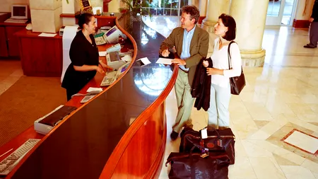 LEGE nouă pentru hoteluri și instituții publice. Administratorii, obligați să afișeze anumite mesaje de avertizare. Se dau amenzi grele