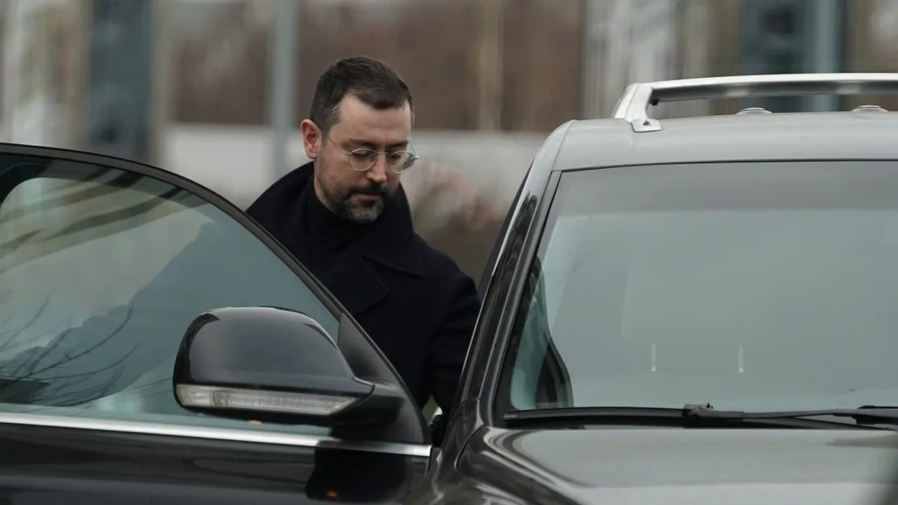 Jaful perfect de la Societatea Națională de Radiocomunicații. Cum este căpușată și devalizată o companie strategică a României