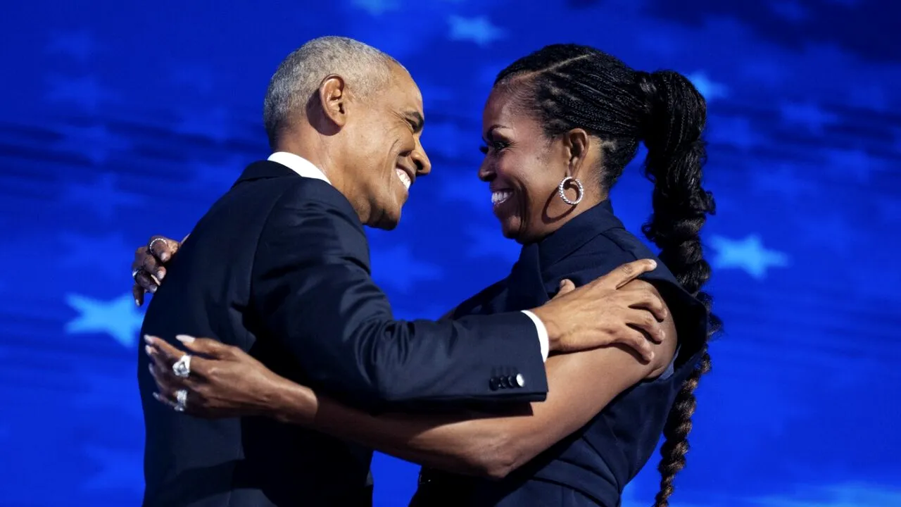 Convenția Democrată continuă. Soții Obama, susținere pentru Harris, CRITICI pentru Trump