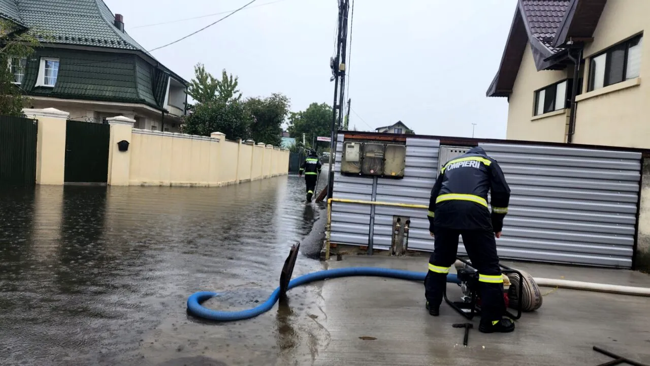 ISU: 3.550 de persoane din județul GALAȚI, evacuate din cauza inundațiilor. 35 de localități AFECTATE de ploile abundente