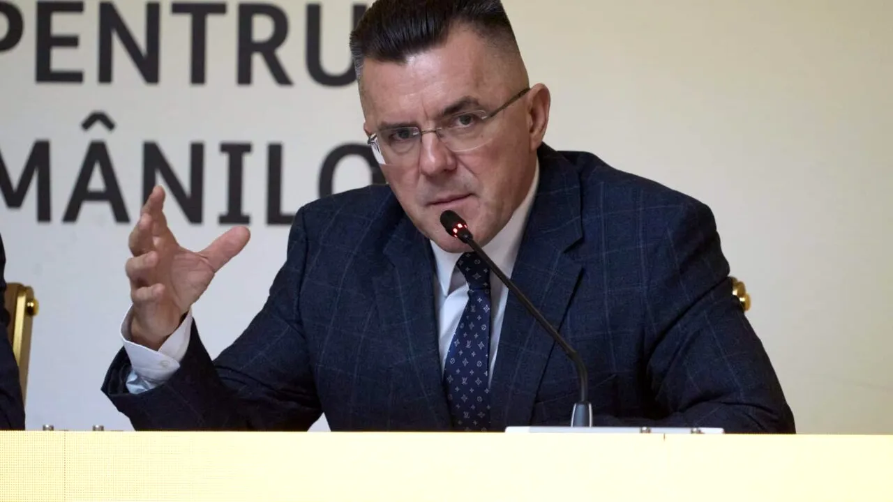 Dan Dungaciu critică participarea lui Nicuşor Dan la Consiliul de Pace: 