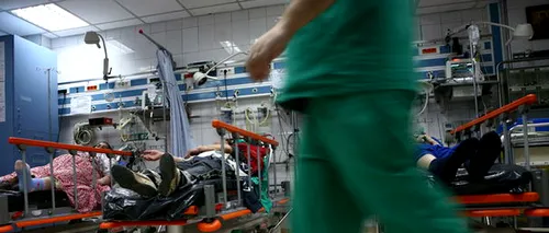 BĂTAIE în BLOCUL OPERATOR la Spitalul Județean Craiova. Medicii au sunat la 112
